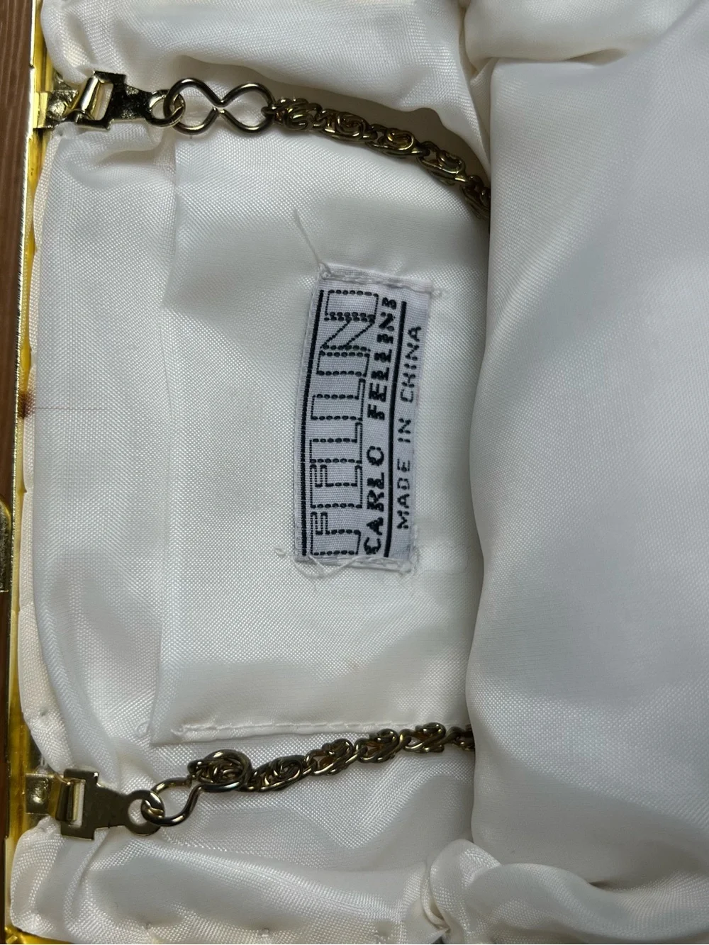Vintage Elegant White Beaded Shell Evening Purse Clutch with Gold Chain Bridal